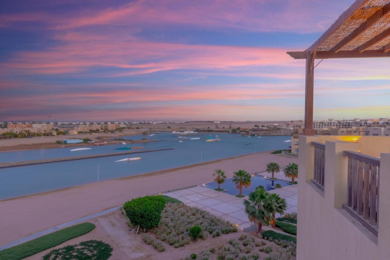 Sunny 2 Bedroom + Private Roof Terrace Lagoon View *
