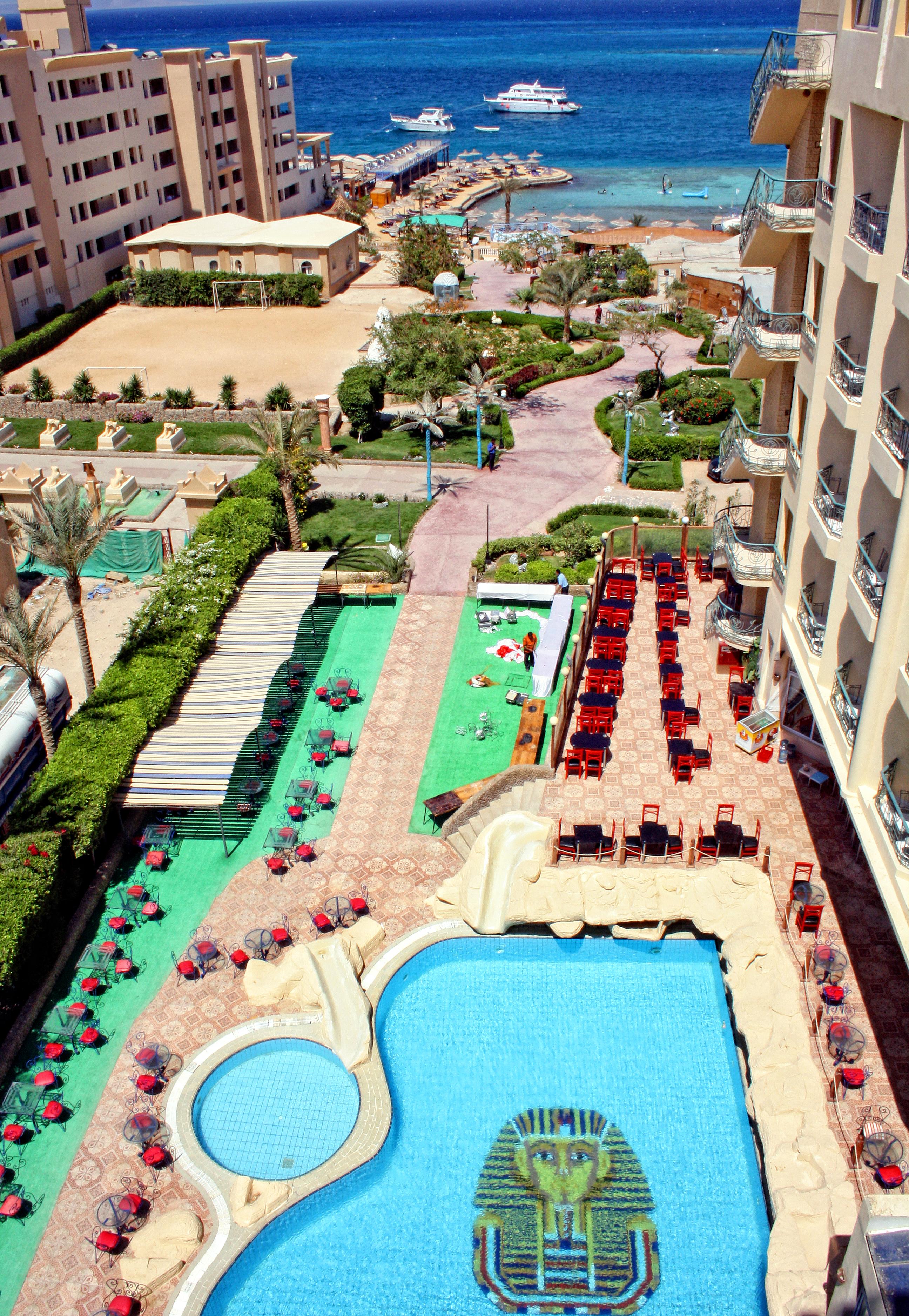 Resort King Tut Aqua Park 4*