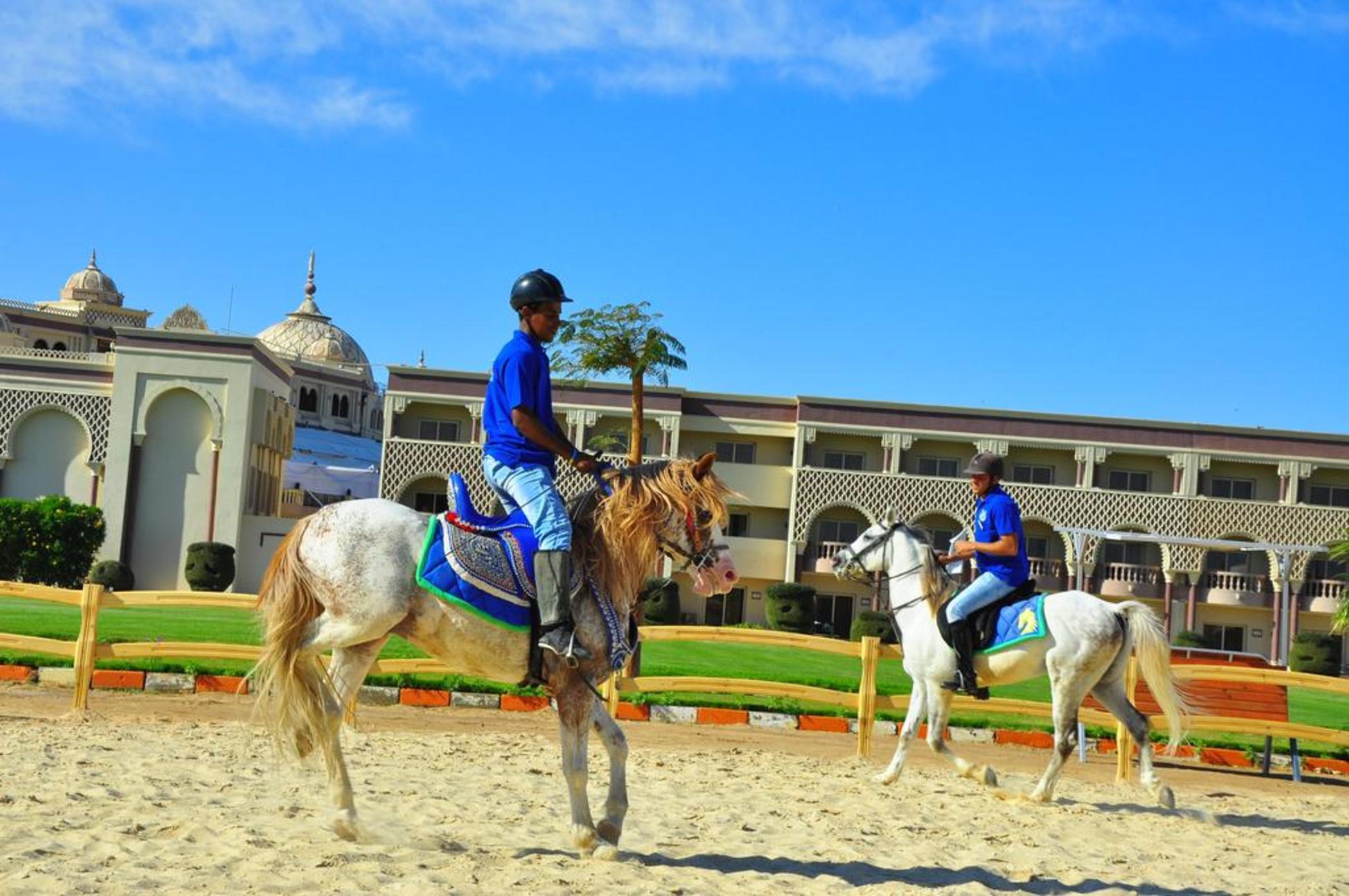 Resort Sunrise Mamlouk Palace
