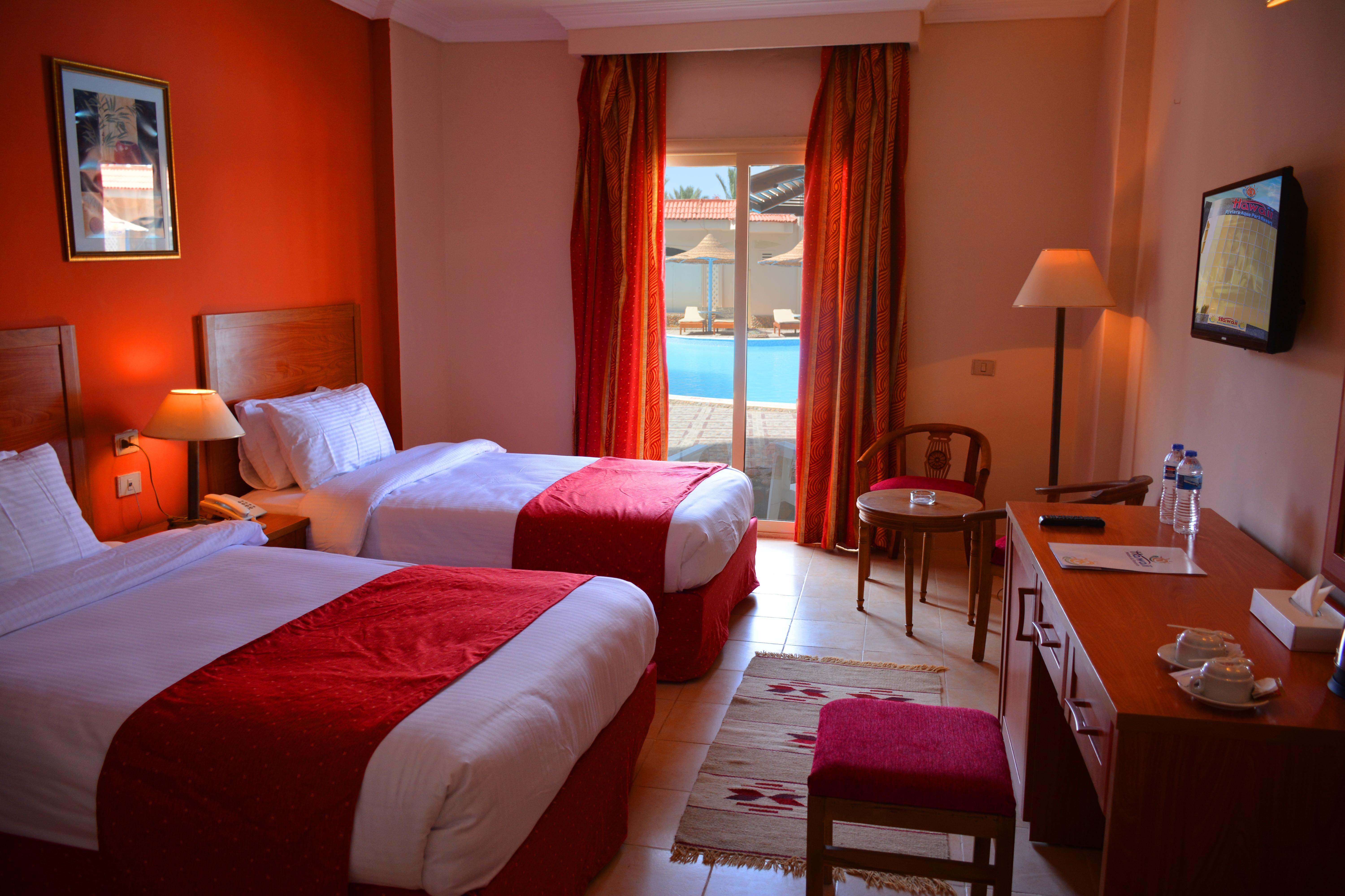 Hawaii Riviera Club Aqua Park - Families And Couples Only
