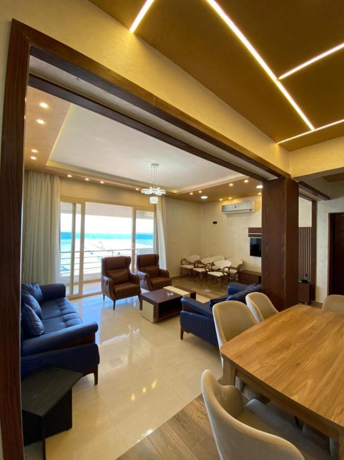 A1 Deluxe Apartment *