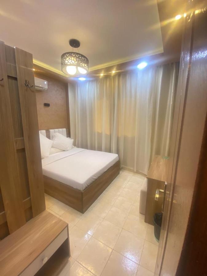A1 Deluxe Apartment *