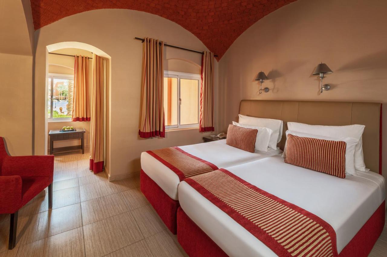 Jaz Makadi Oasis 5*
