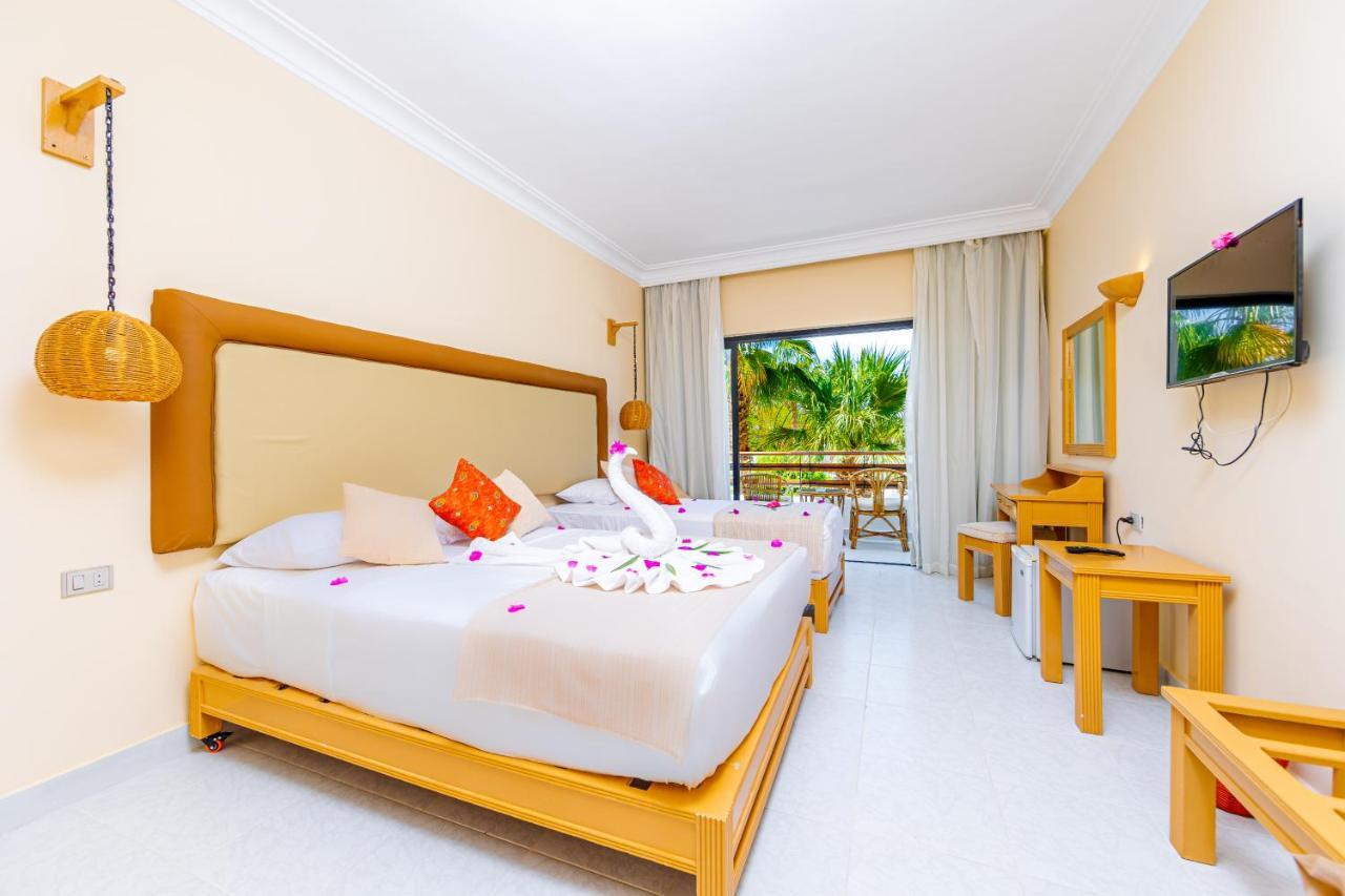Hotel The Grand Hotel, 4*