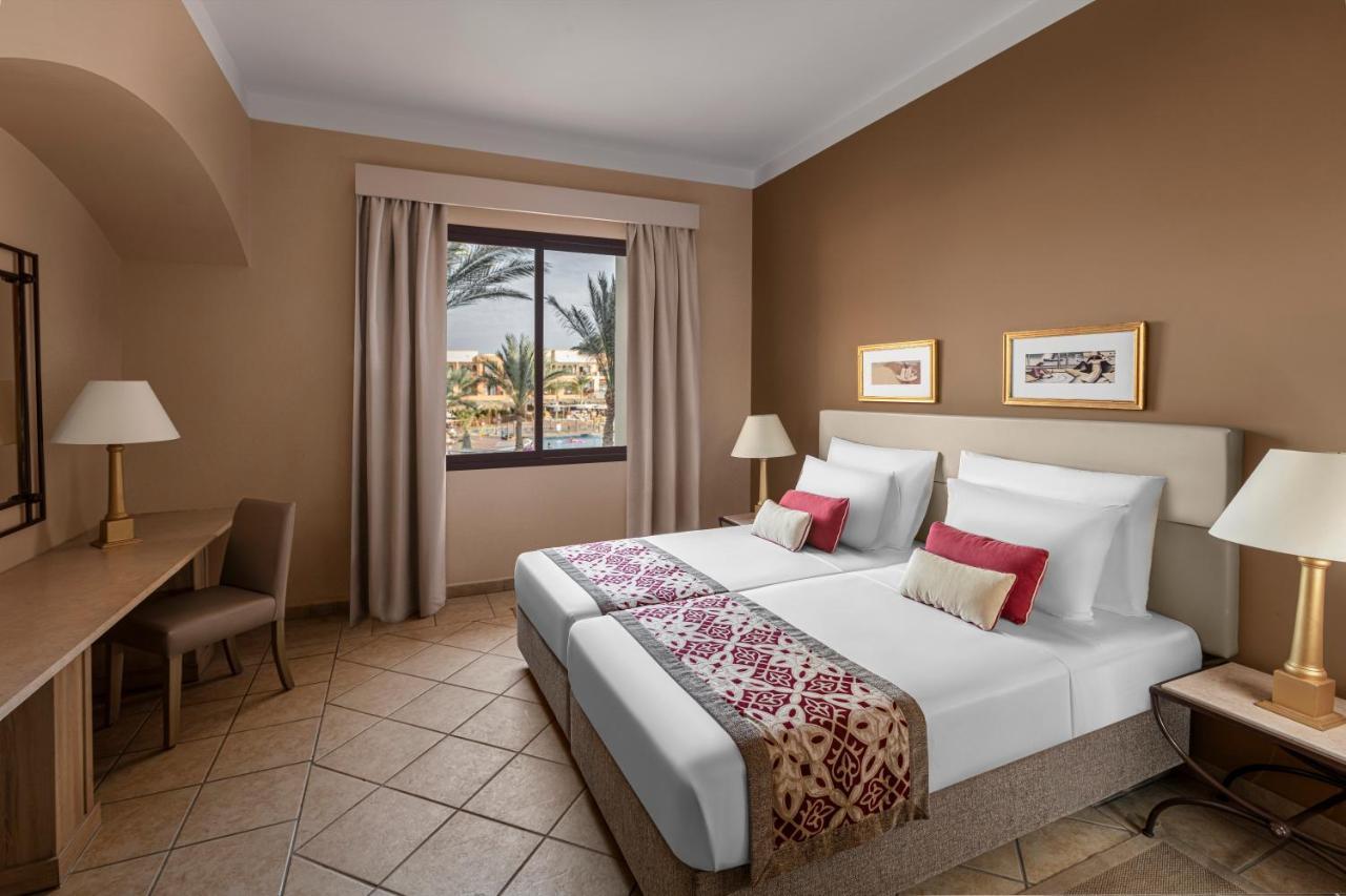 Jaz Makadi Saraya 5*