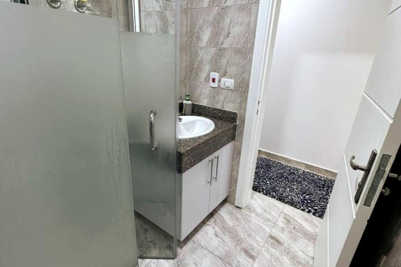 Luxury New In - Private Apartment *