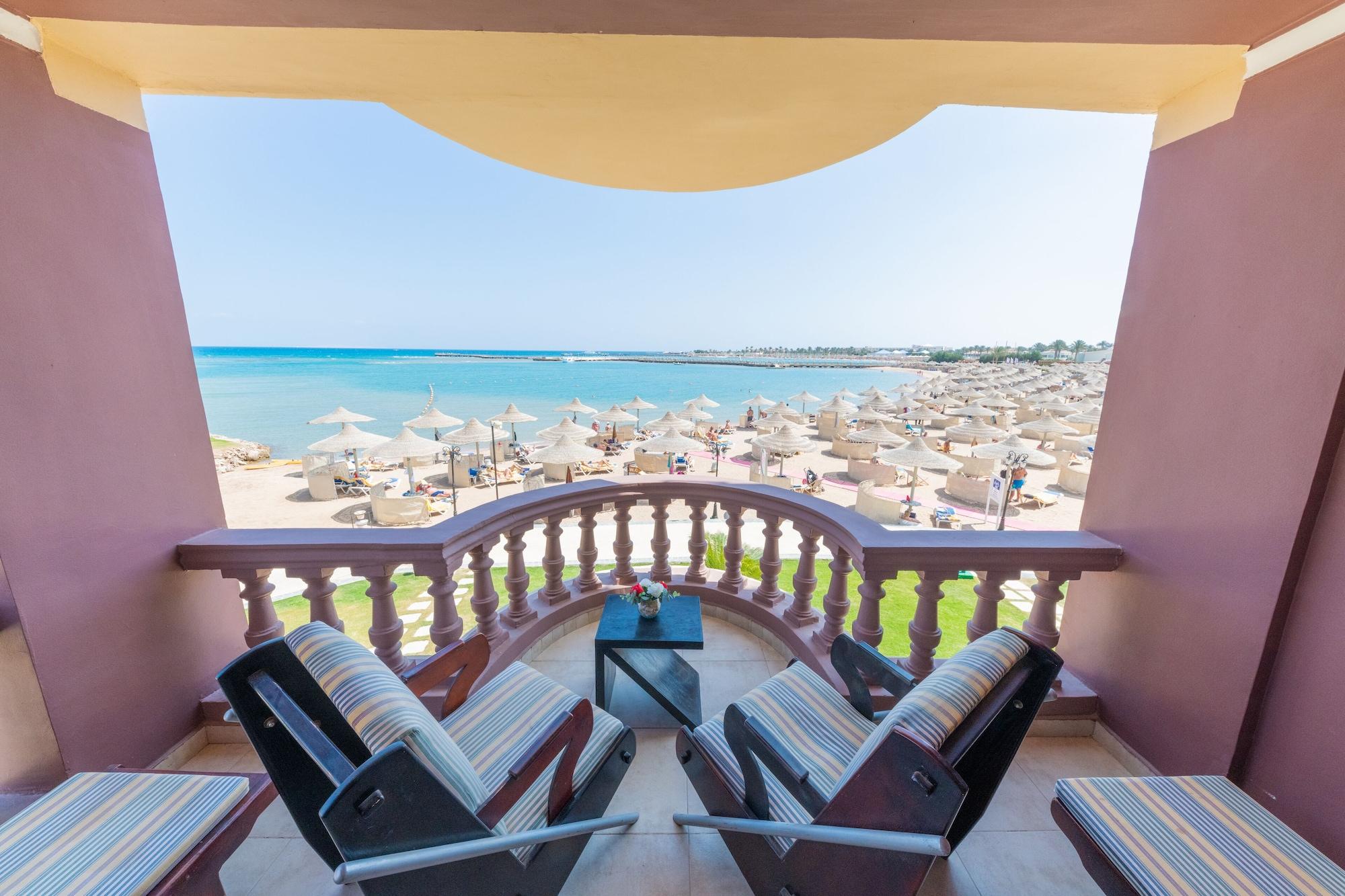 Sunrise Mamlouk Palace Resort
