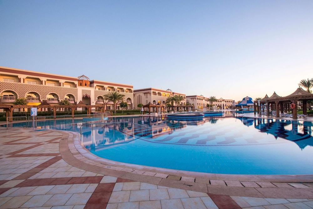 Sunrise Mamlouk Palace