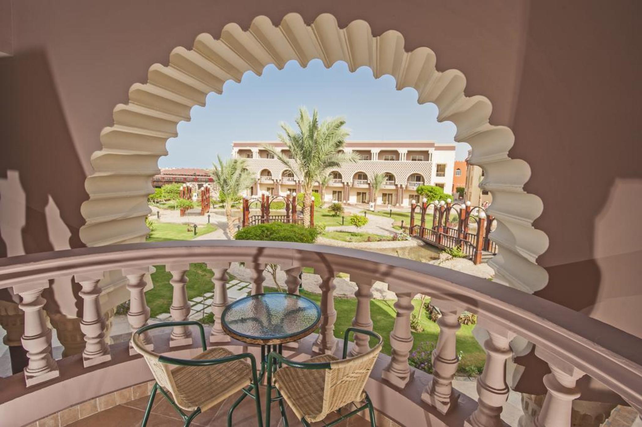 Sunrise Mamlouk Palace 5*