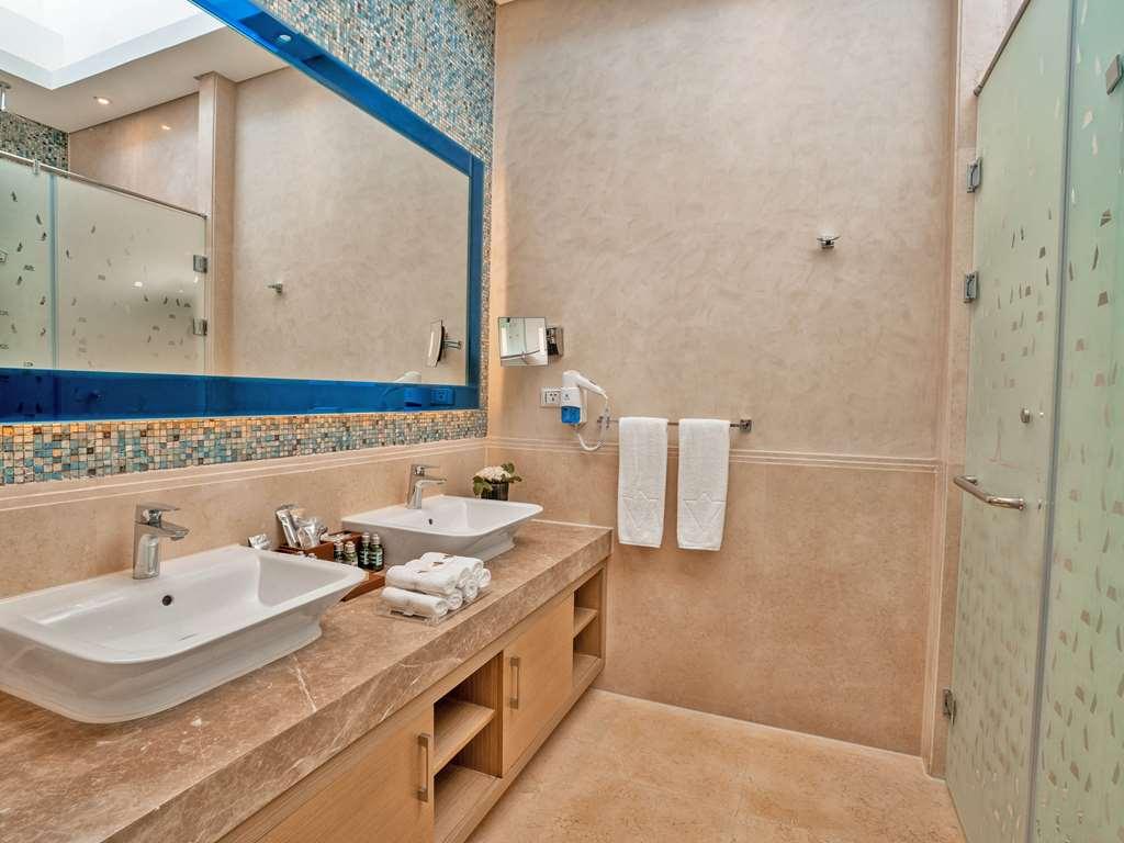 Rixos Premium Magawish And *