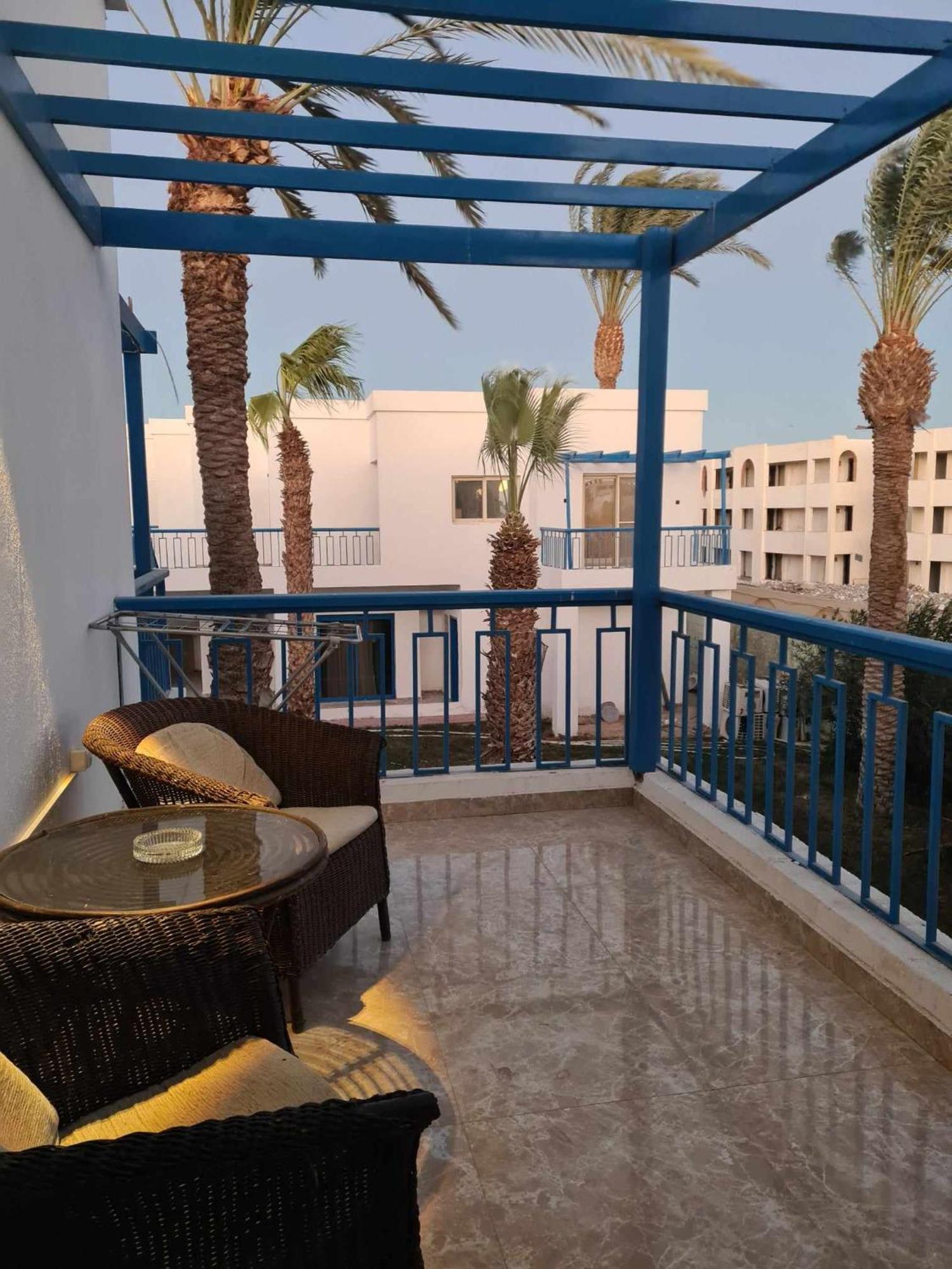 ميراج بي Hurghada