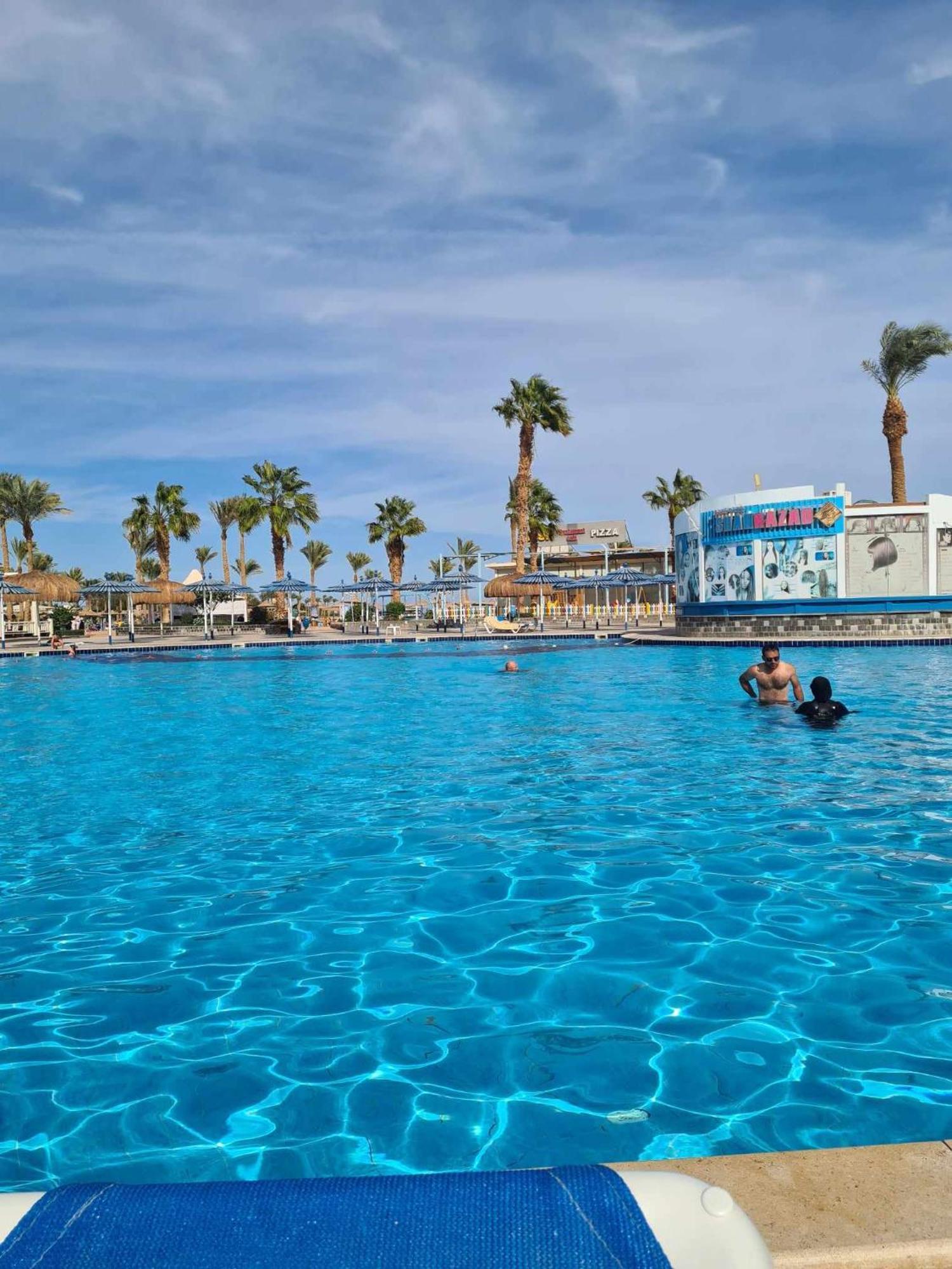 ميراج بي Hurghada