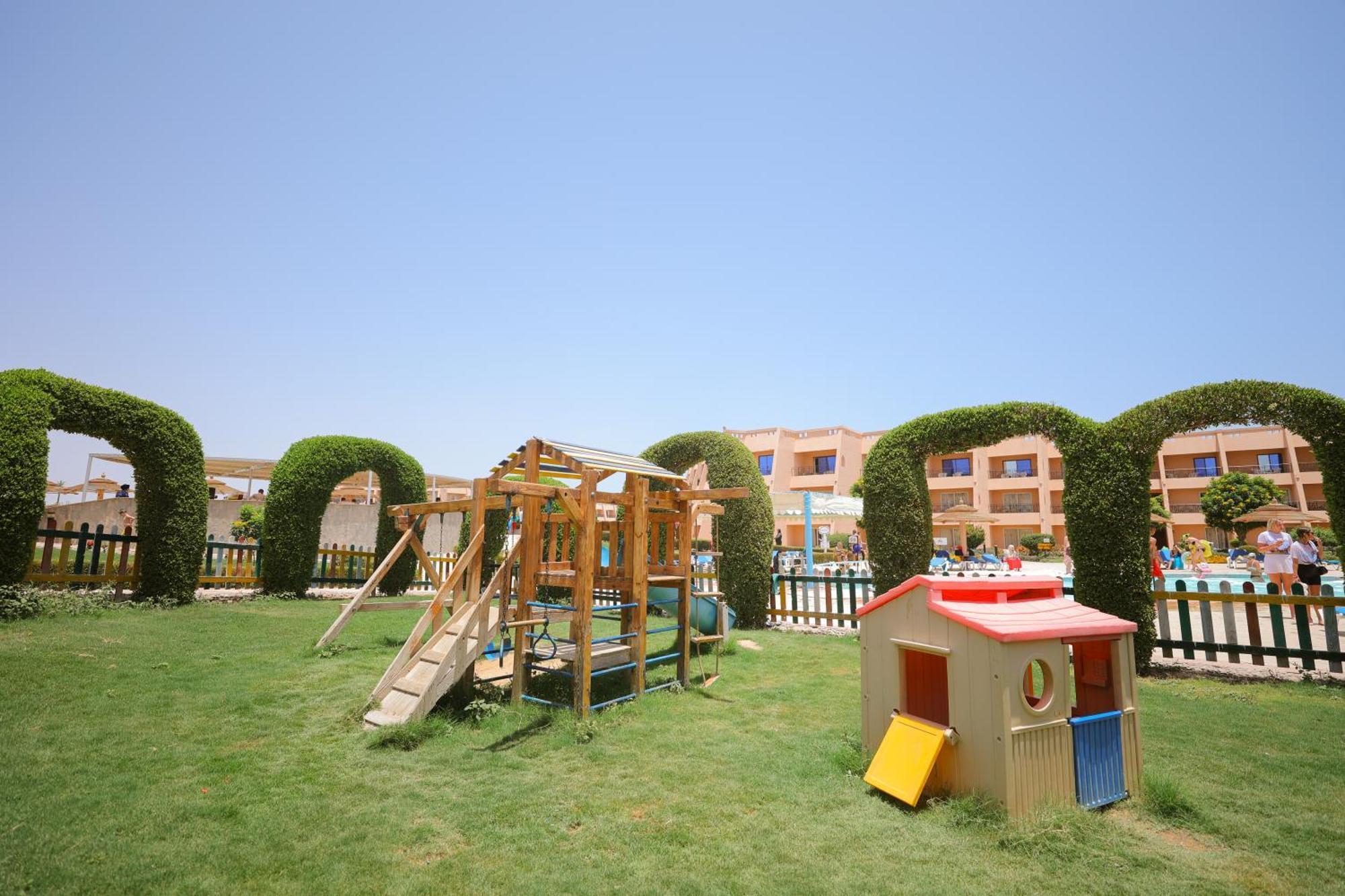 Jasmine Palace Resort