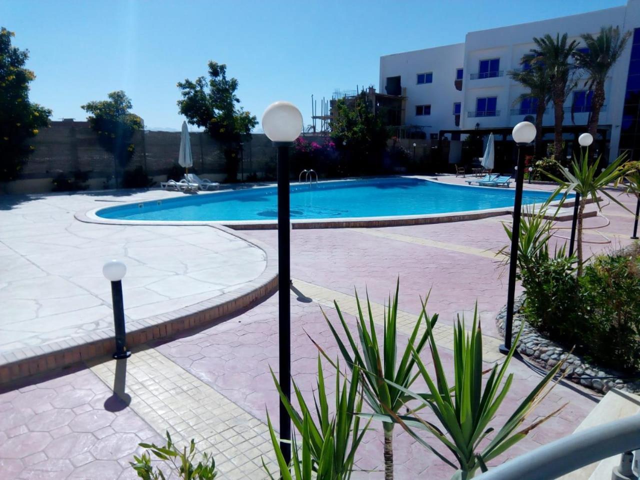 Aparthotel Cecelia *