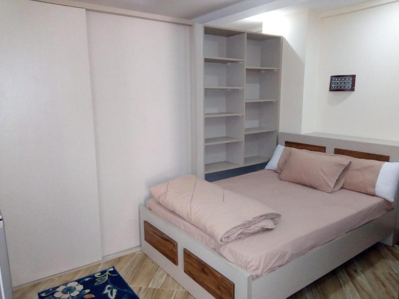 Cecelia Aparthotel *