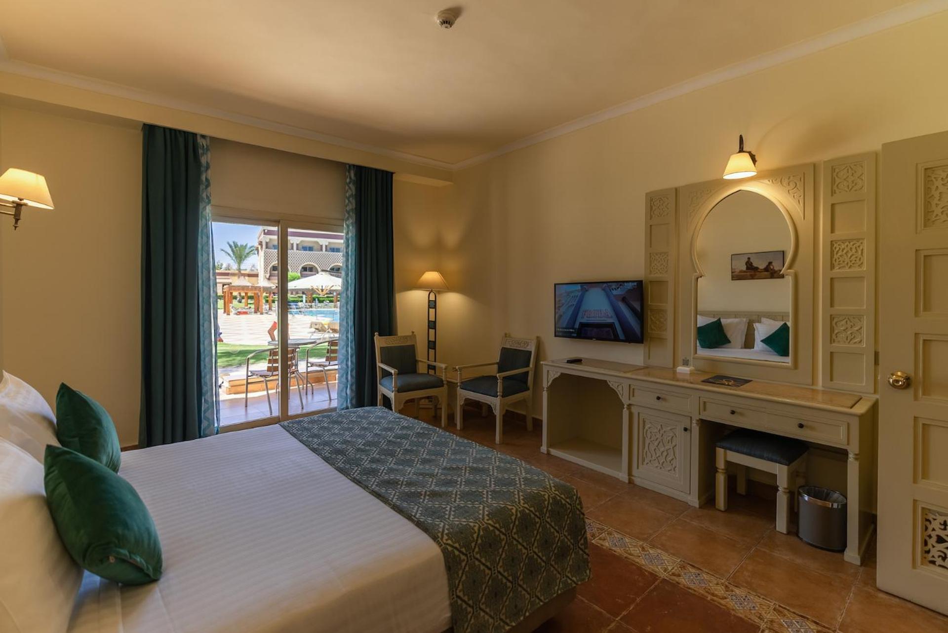 Sunrise Mamlouk Palace Resort 5*