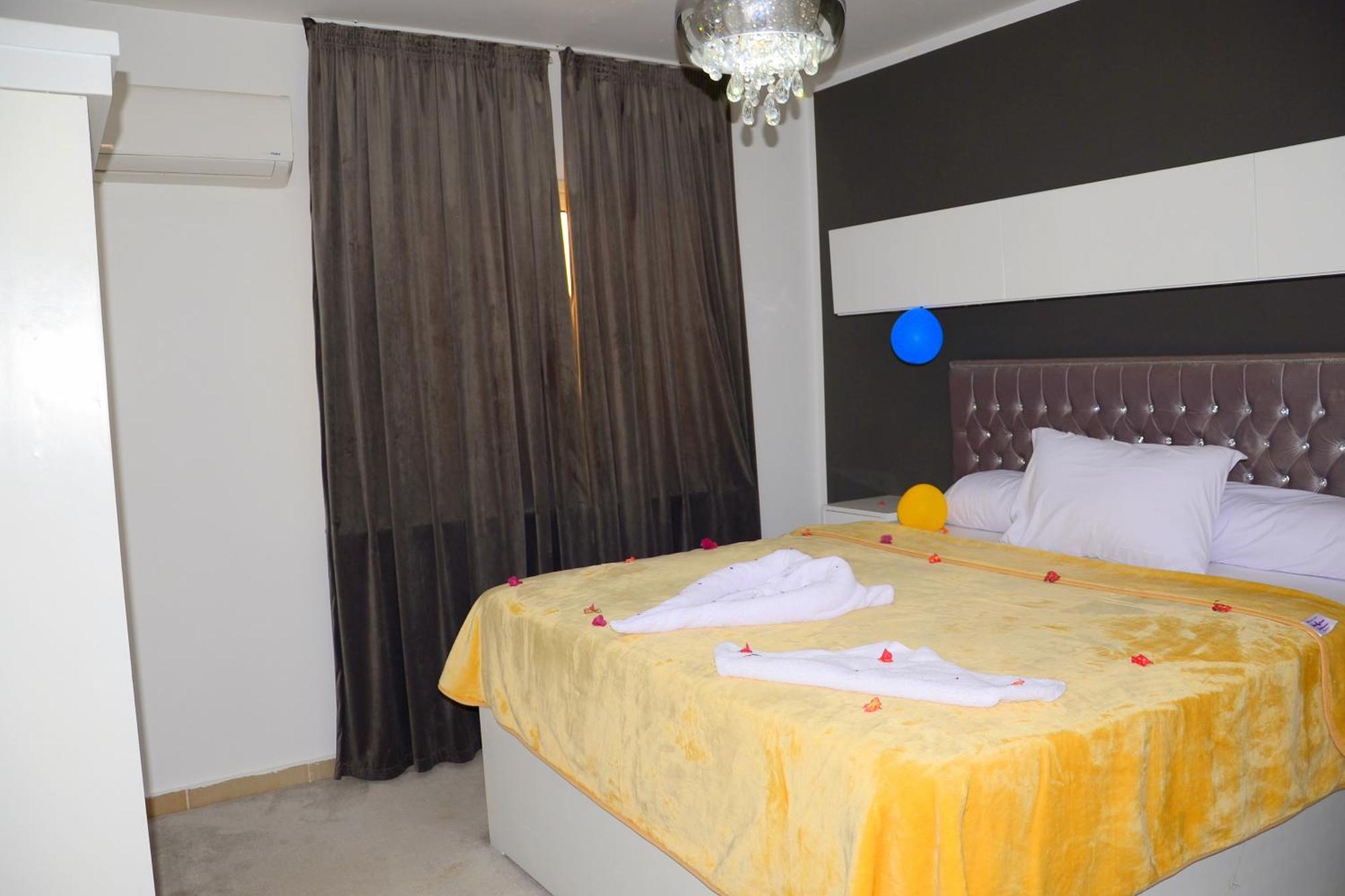 Luxe Inside Karma Al Ahiaa-beach Free Access Apartment *