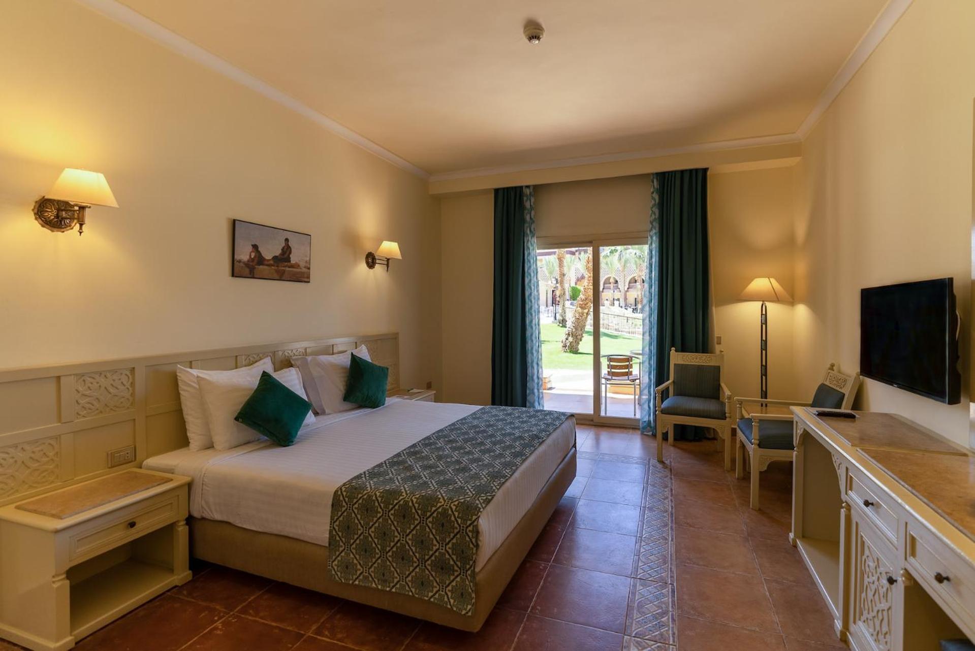 Sunrise Mamlouk Palace Resort 5*