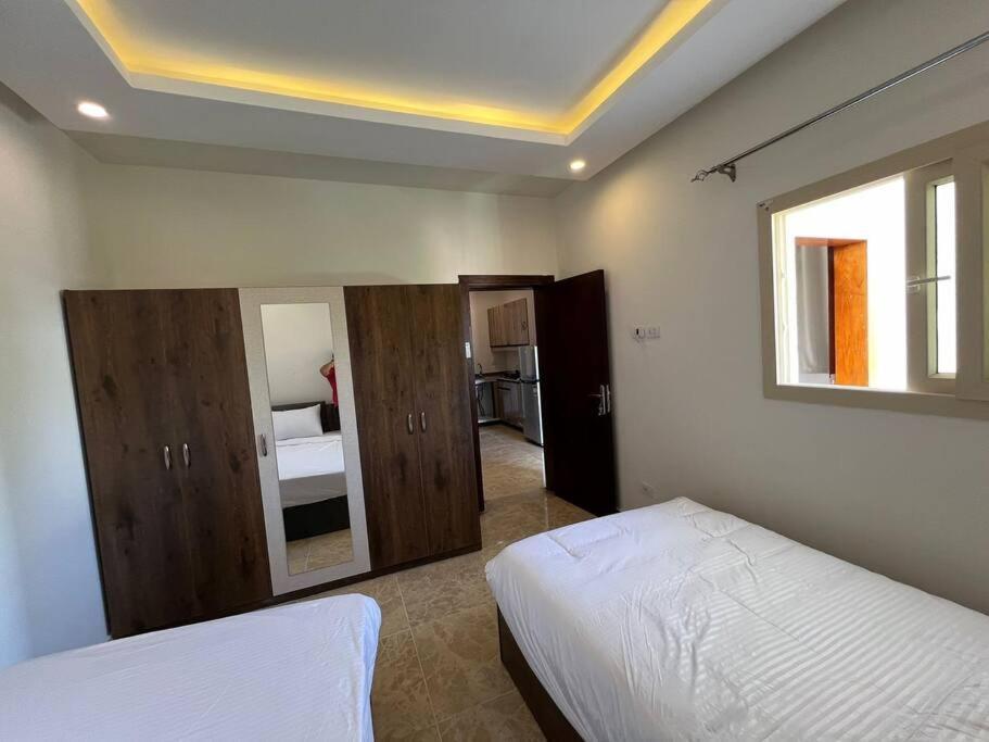 Apartment Elegant 2-bedroom Mirage Bay *