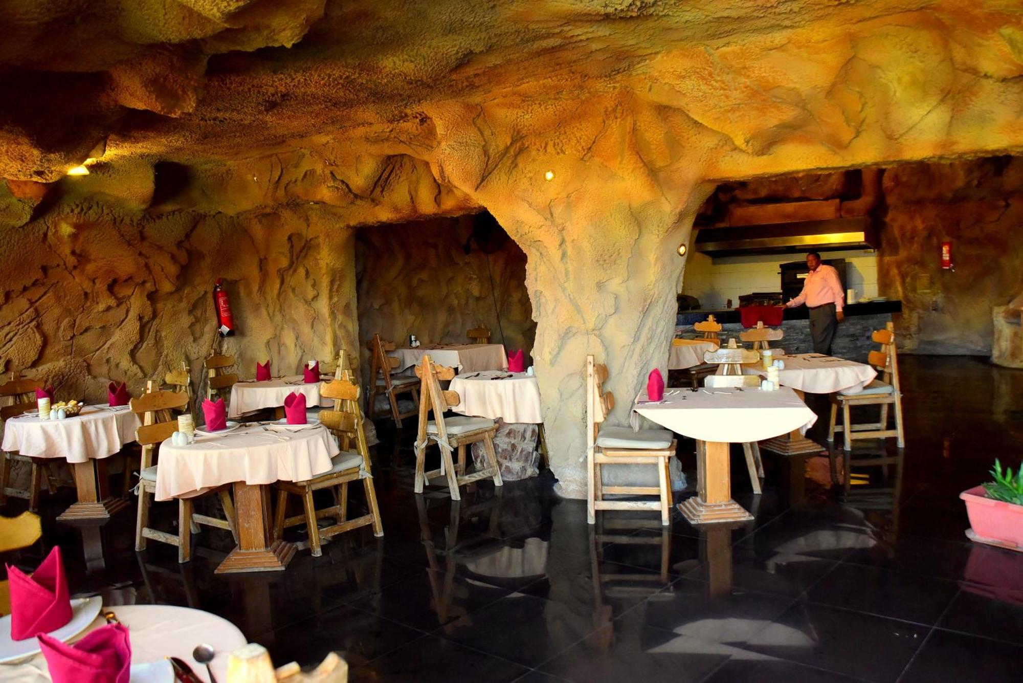 Caves Adults Only Resort Hurghada