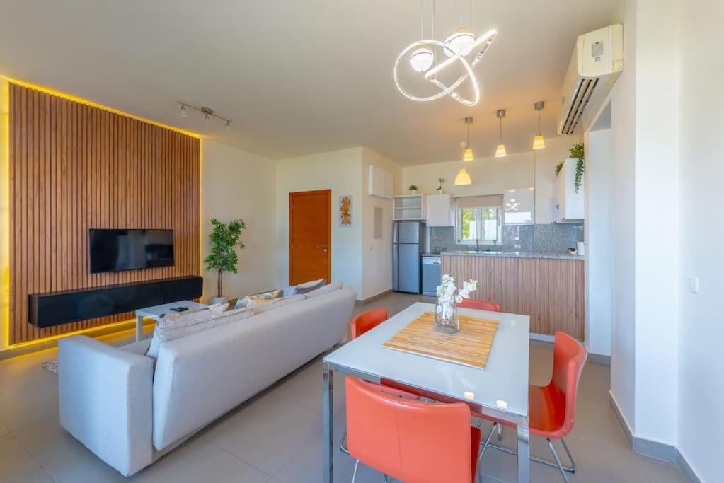 Gouna Retreat 2br Waterside Hot Tub & Pool Hurghada