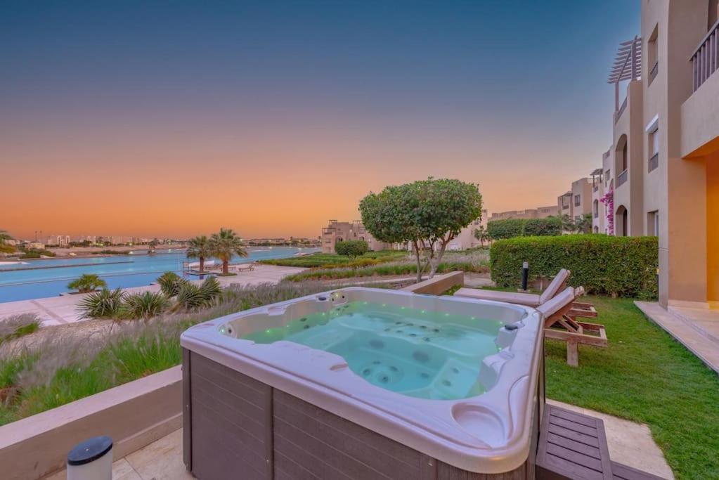 Apartment Gouna Retreat 2br Waterside Hot Tub & Pool Hurghada