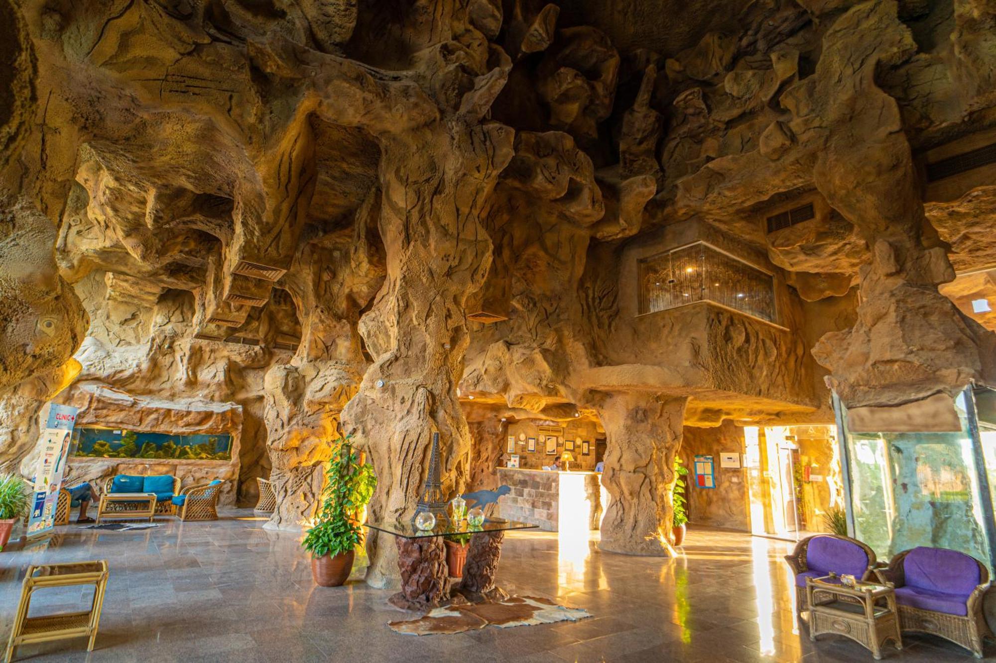 Caves Adults Only 5*