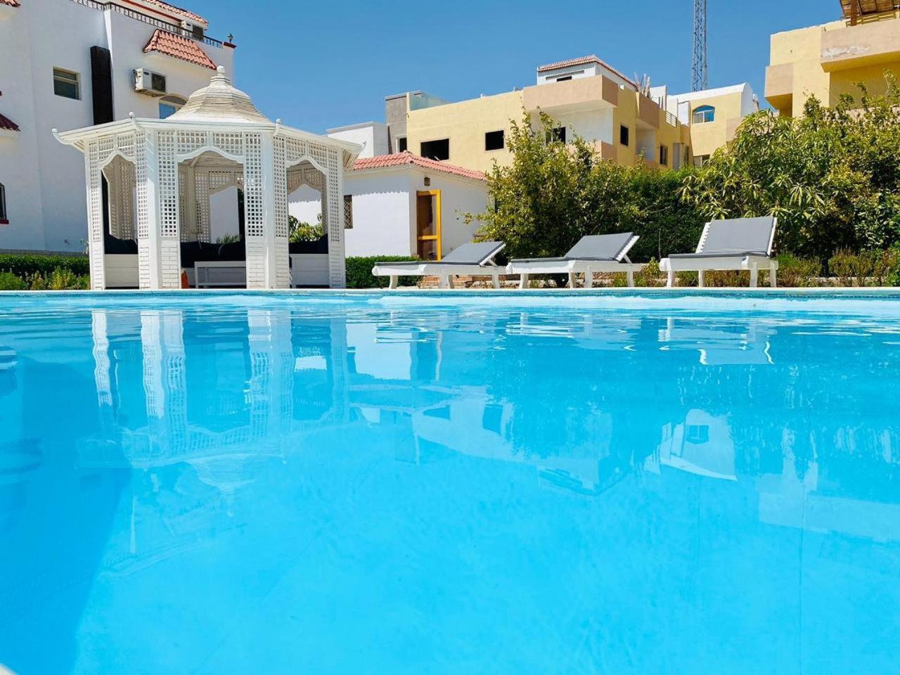 One In A Compound With The Swimming Pool * Hurghada