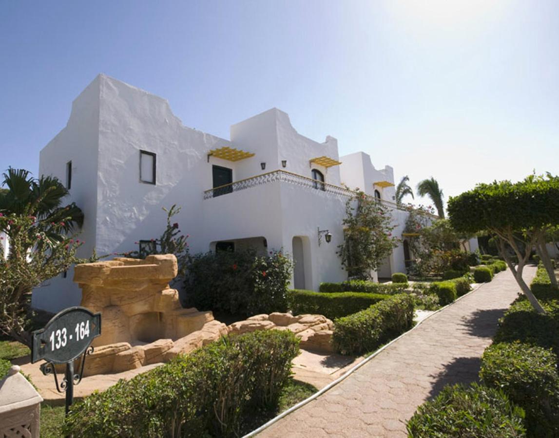 Resort Lotus Bay 4*