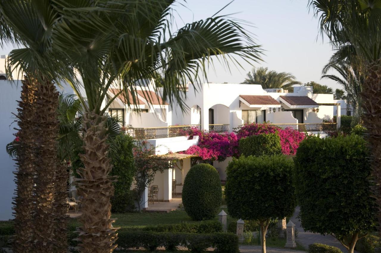 Resort Lotus Bay
