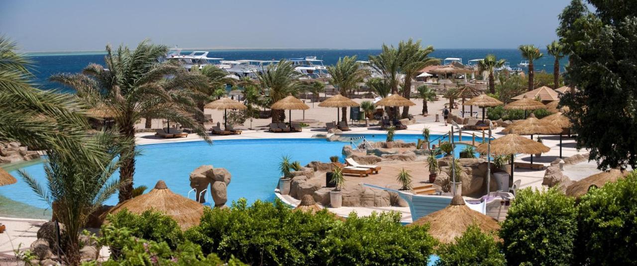 Lotus Bay 4*