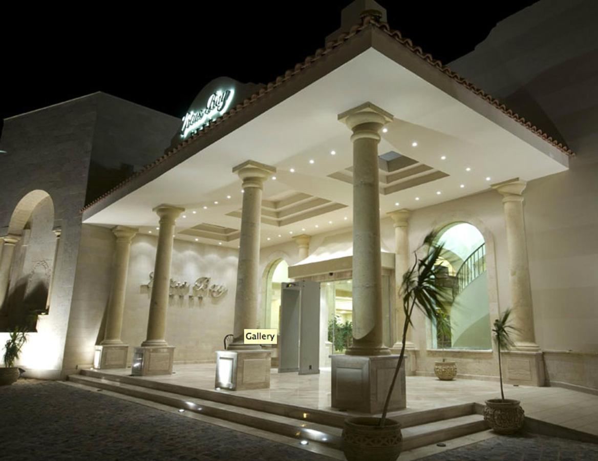 Resort Lotus Bay