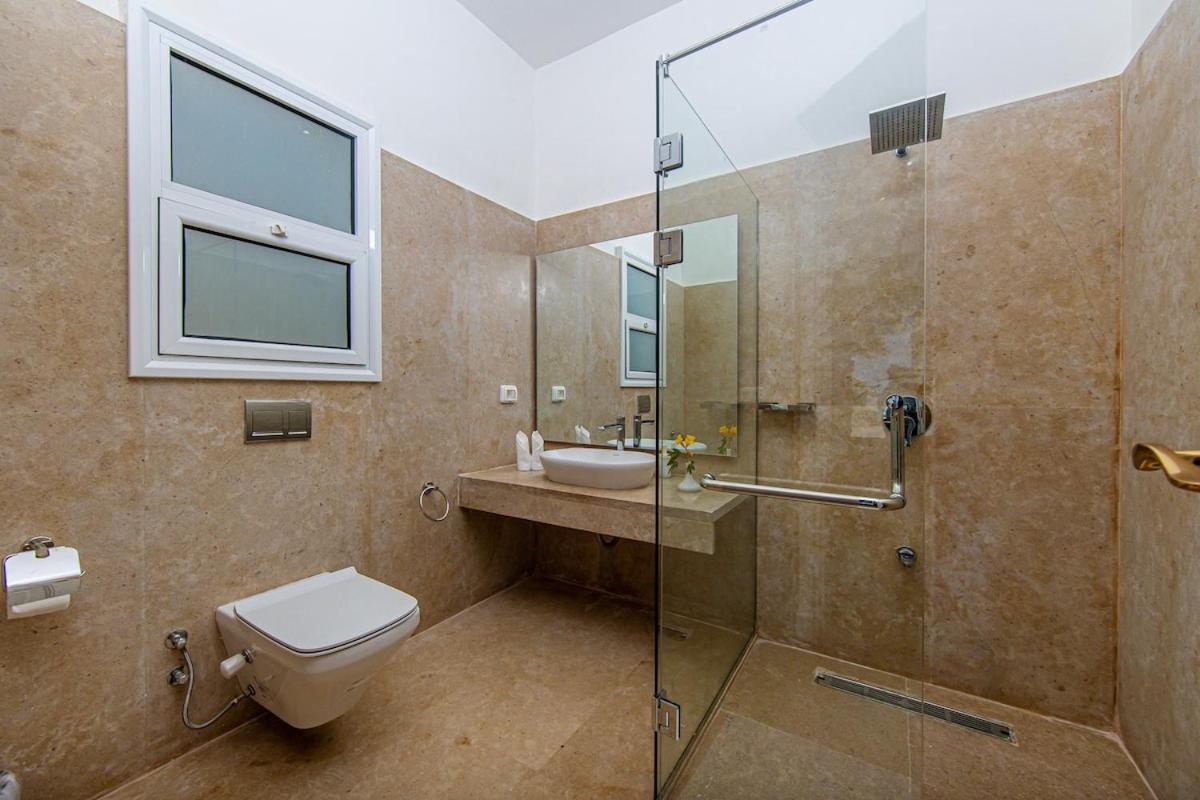 Stunning With Private Heatable Pool Villa *