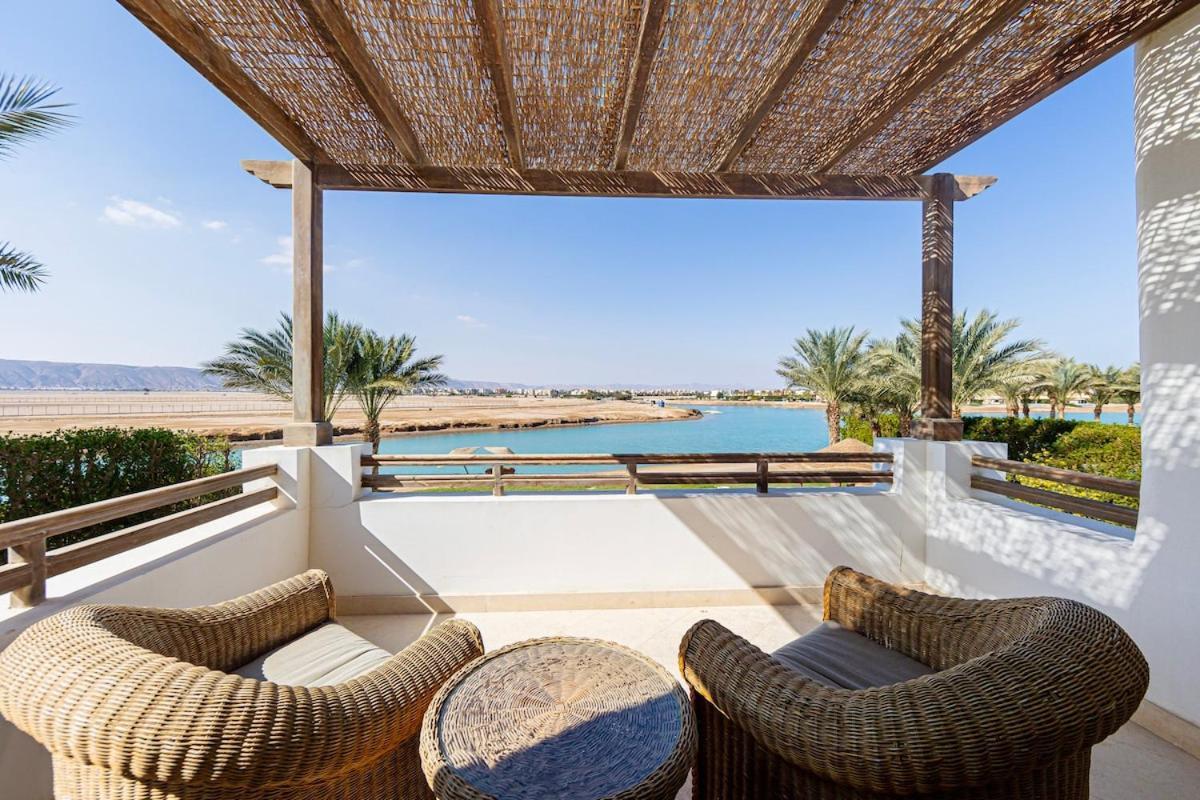 Stunning With Private Heatable Pool Villa Hurghada