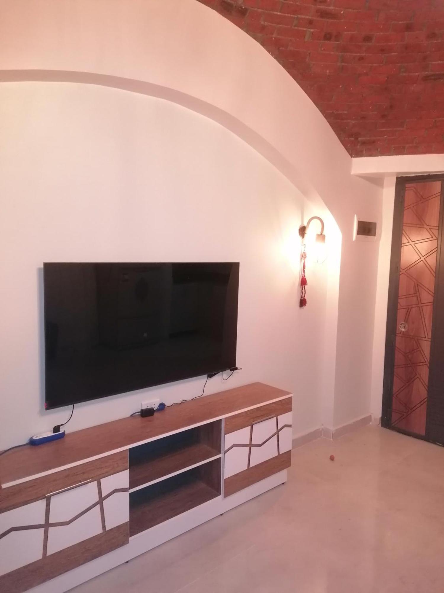 265 Apartment *