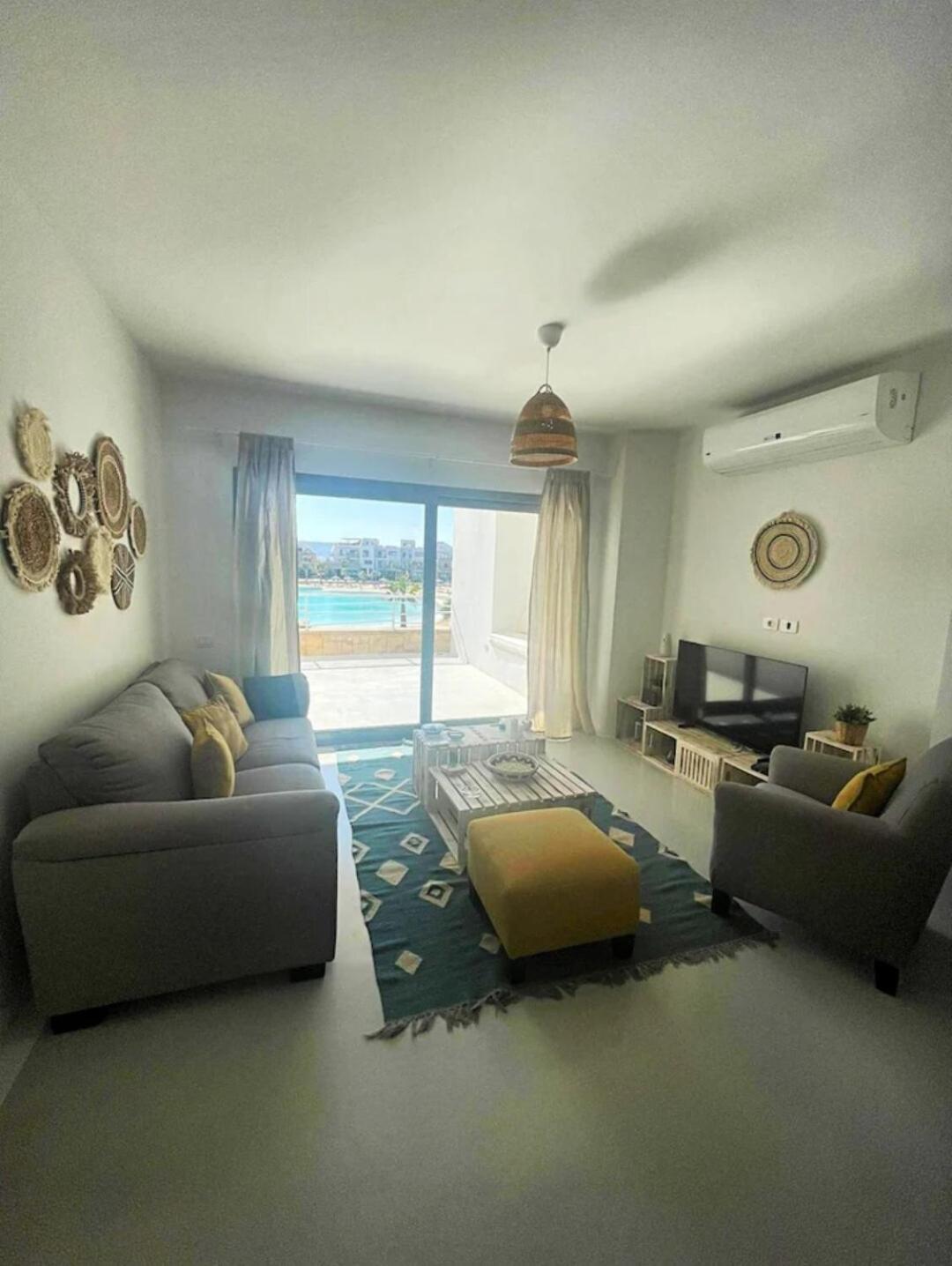 Apartment Spacious 2 Bd With Crystal Lagoon Access In Gouna *