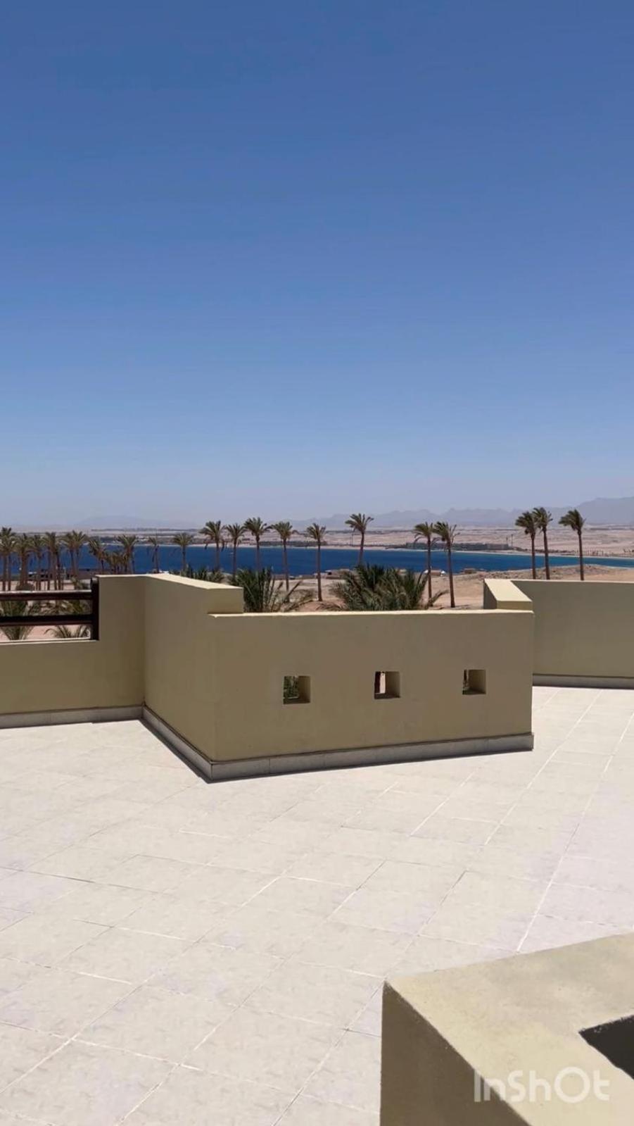 Azzurra Mit Schoener Dachterrasse Hurghada