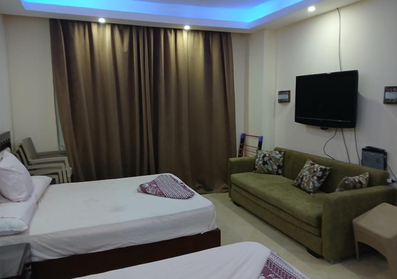 Luxury Cecelia Apartment