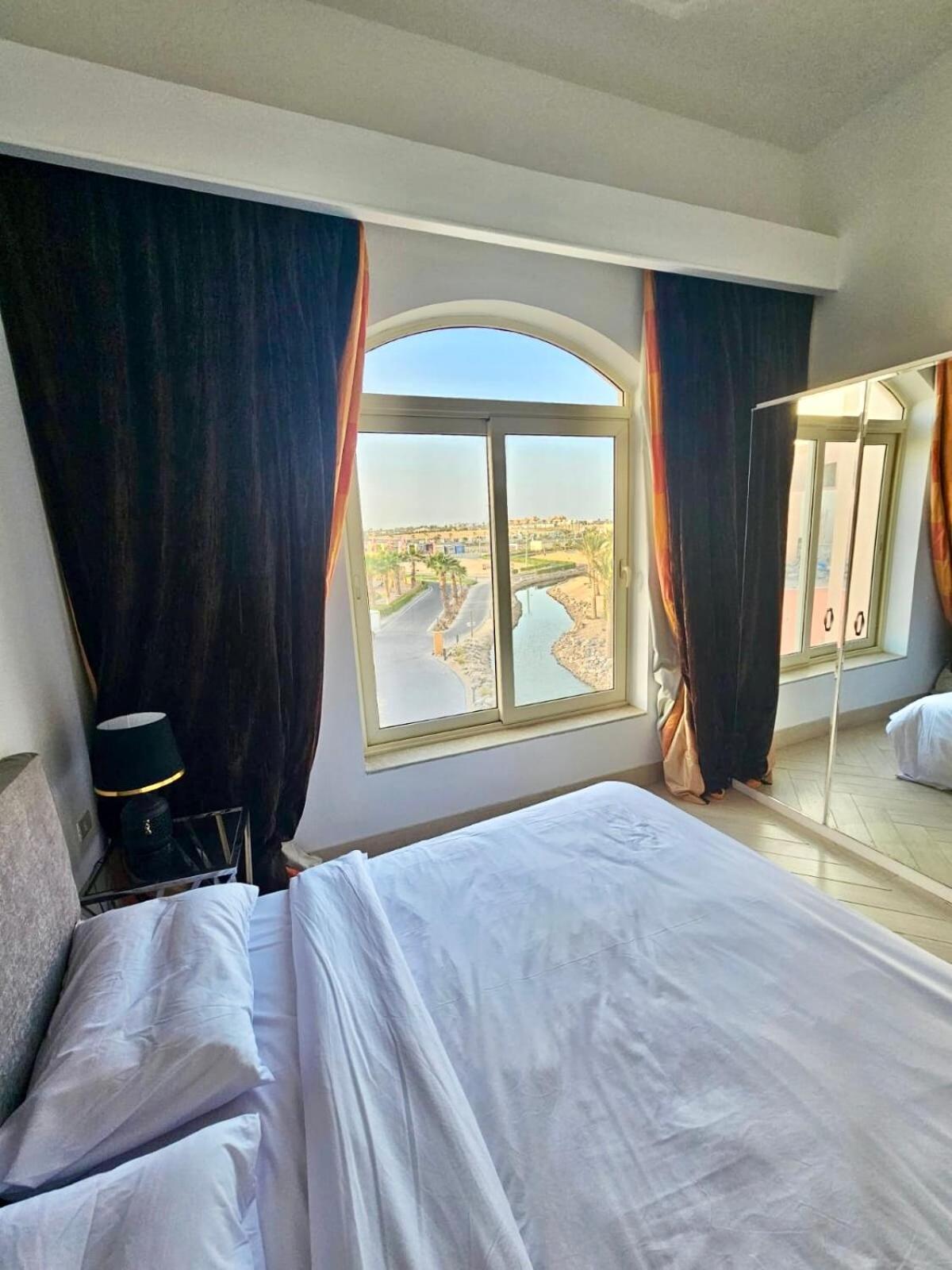 Beachfront Somabay Apartment