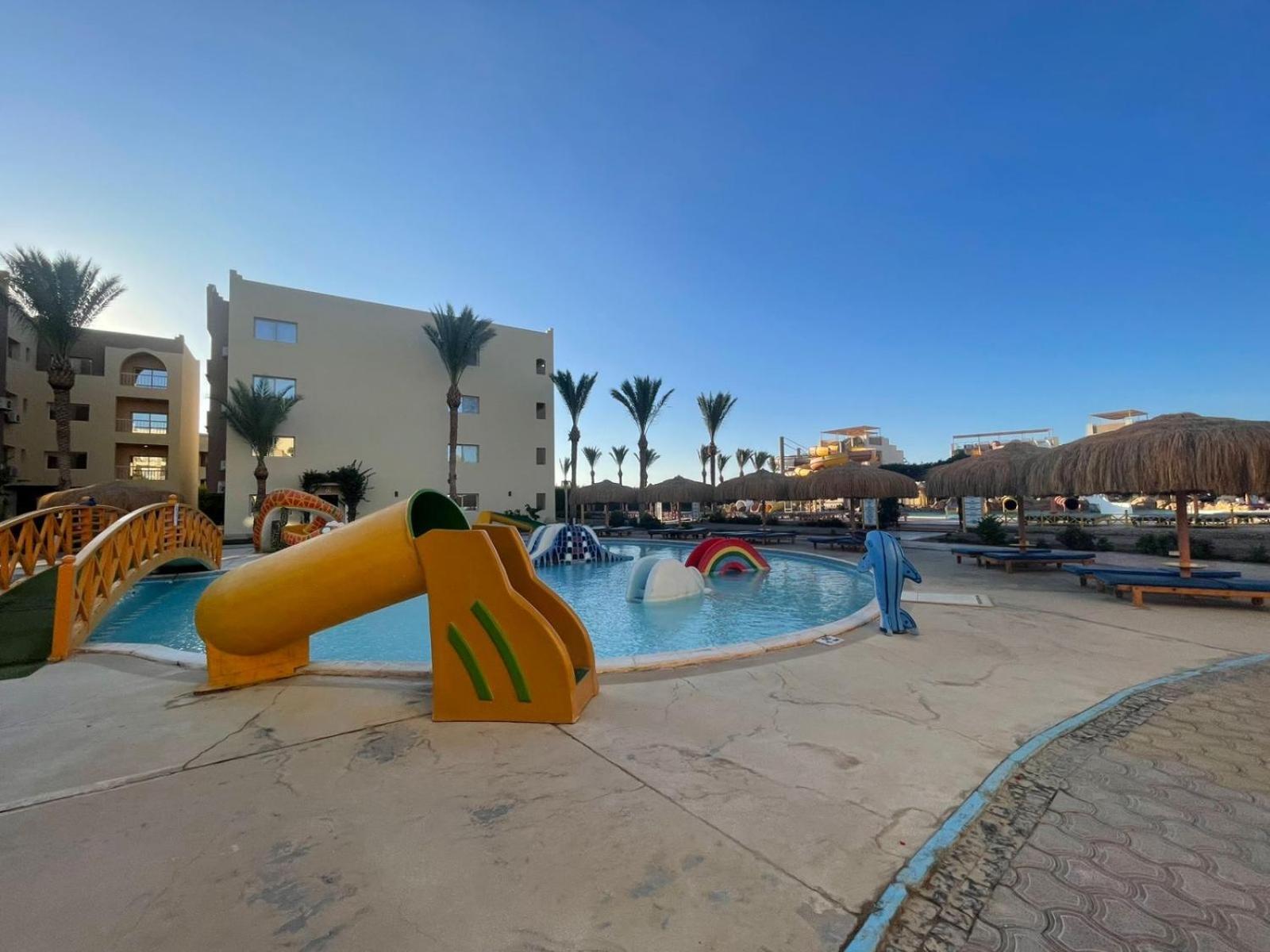 Comfortable In Karma With Private And Pools Family Only Or Female Apartment Hurghada