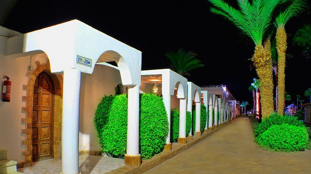Hotel Al Mashrabiya Beach 3*