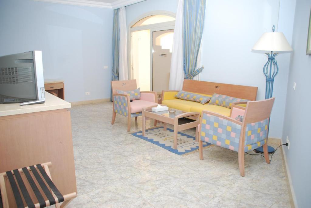 Royal Lagoons & Aqua Park Families And Couples Only Resort Hurghada