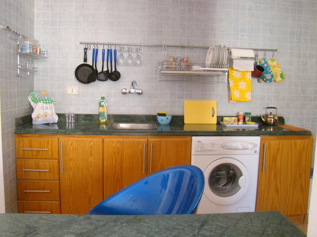 Villages Road Apartment *
