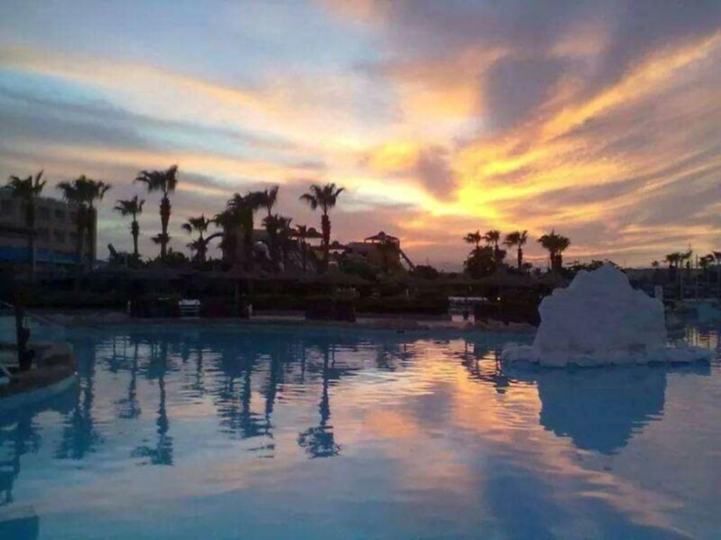 Titanic Aqua Park - Families And Couples Only Station touristique 4*