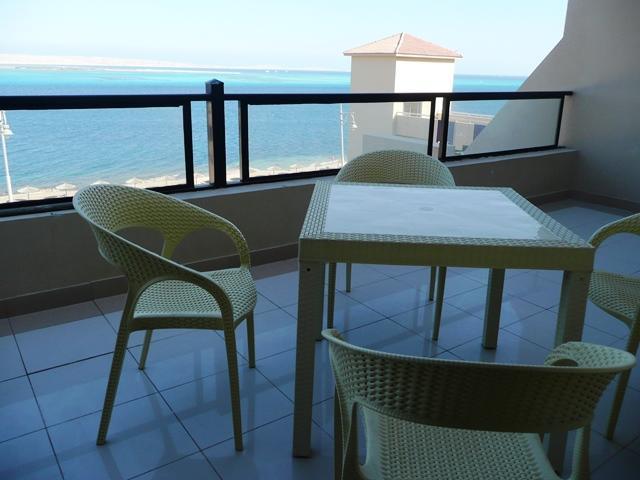 The View Family Pool & Beach Apartment *