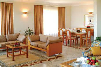 Continental Hotel 5*