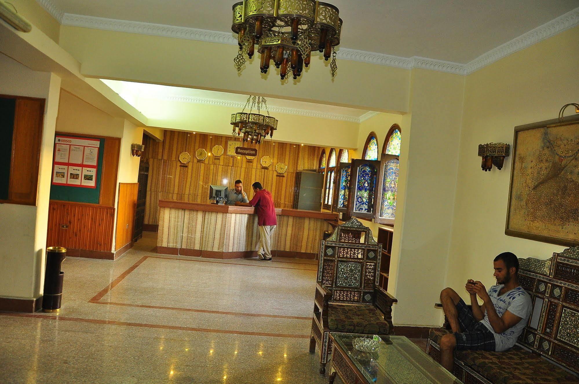 Hotel Al Mashrabiya Beach 3*