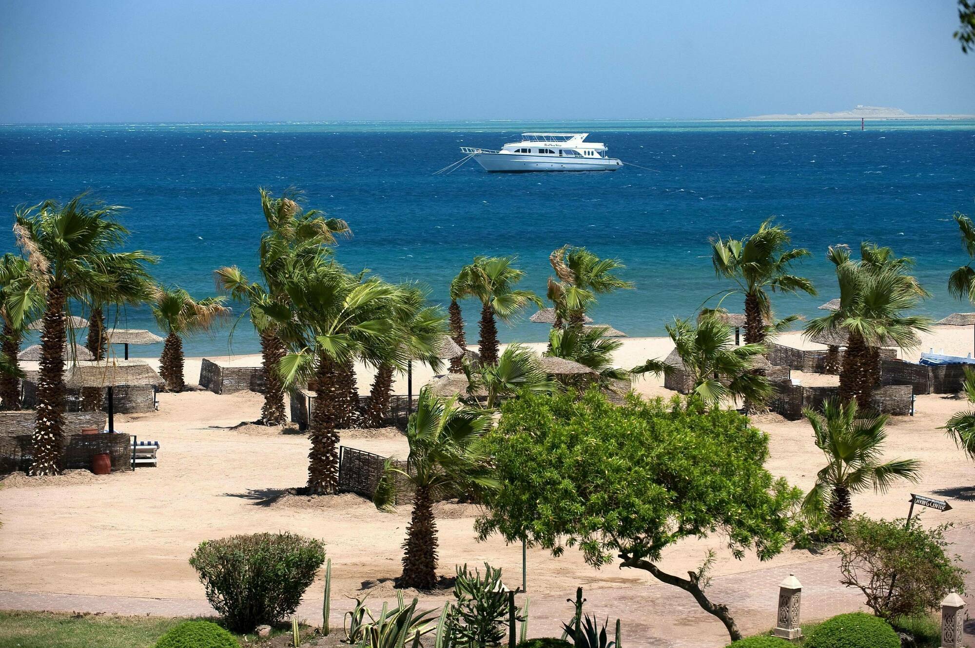 Lotus Bay Resort 4*