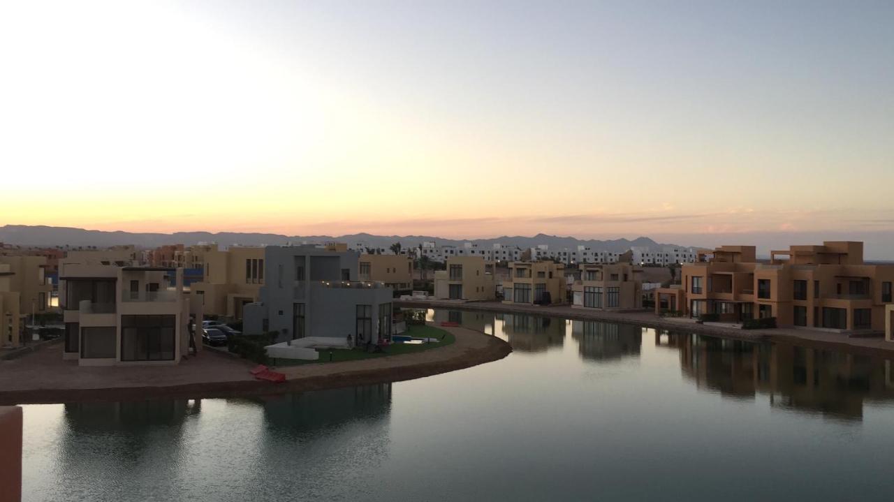 Villa Luxurious 3br Lakefront Town-house Hurghada