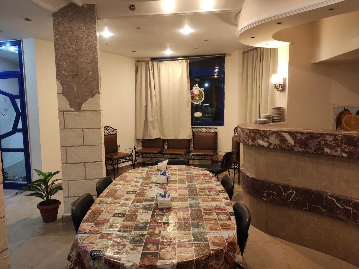 Hotel Canary 2*